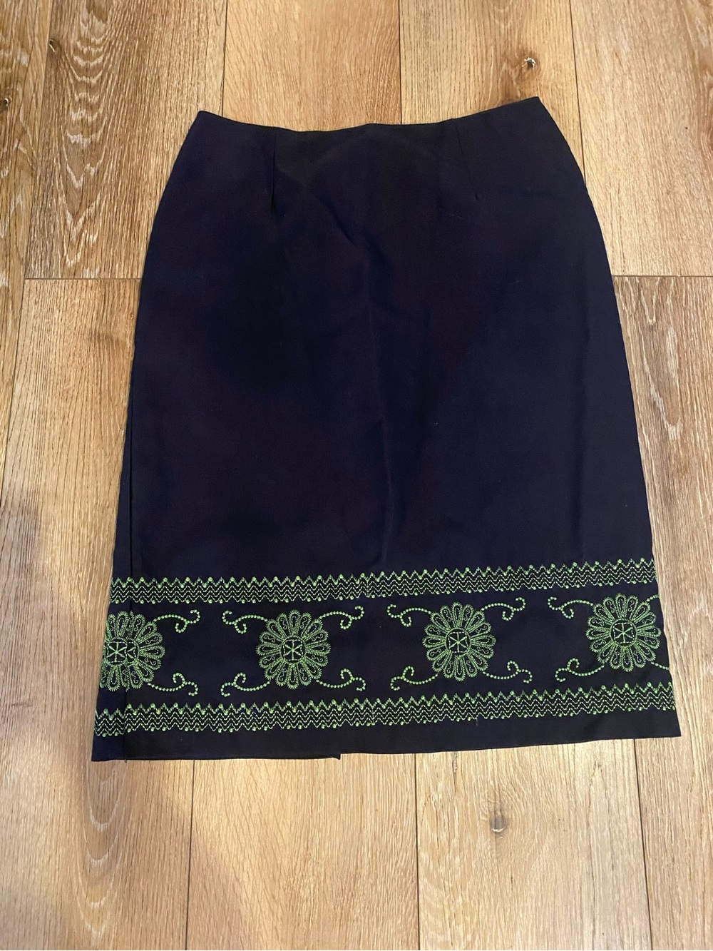 Tailor B. Moss Clothing Blue Pencil Skirt Sz 2 Green Floral Embroidery Y2K Era